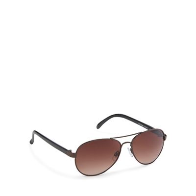 Brown tinted aviator sunglasses